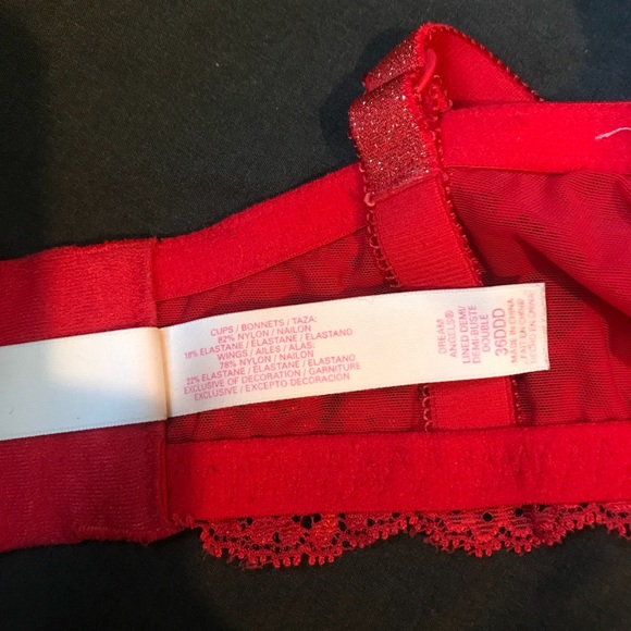 Red Victoria’s Secret Bra - Picture 6 of 7